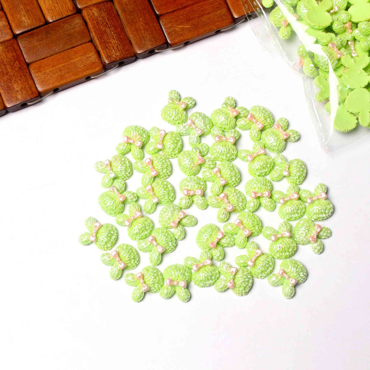 Beautiful Flat Base Cabochons for DIY Craft, Trousseau Packing or Decoration, Design 1, Green _ Indian Petals